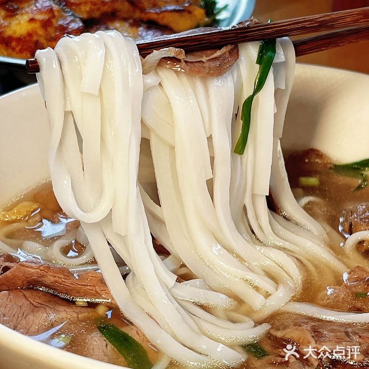 越南菜就看这家，12年老牌口味贼正宗！[加油]