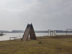 -梁子湖东篱老屋生态庄园