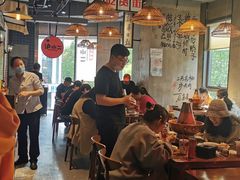 大堂-炉小二铜锅牛蛙•川湘菜(三里屯店)