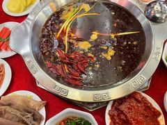 -山城年华老火锅(玉林店)