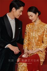 -乐派诗婚纱摄影