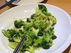 -关东小磨东北菜(上海长风大悦城店)