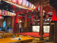 -老滇山寨•云南特色菜•地方菜•民族风情歌舞表演(金碧店)