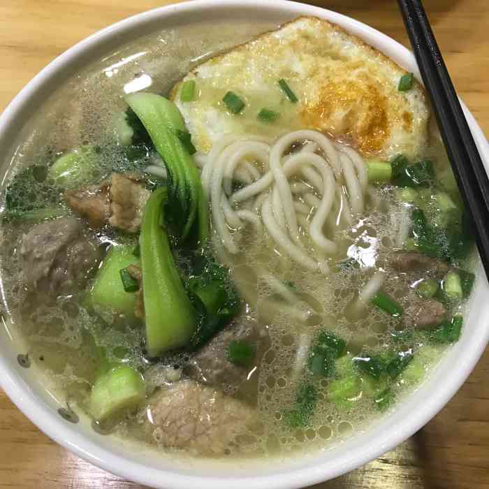 大骨汤粉面-"「筒骨面」味道很地道,可以尝试一下.这家.