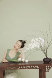 -onlygirl摄影美学馆高端定制(江滩店)
