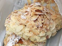 杏仁羊角-BAKER&SPICE(安福路店)