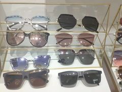 -肆兮眼镜·蔡司·徕卡战略合作店(大坪店)