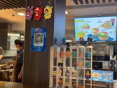 -麦当劳(丽江玉河广场店)