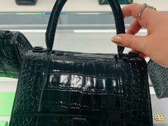 -妃鱼奢侈品回收寄卖(太古汇店)