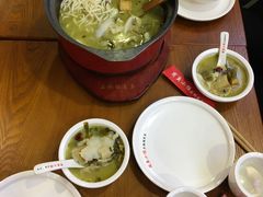 -周鱼小馆石锅酸菜鱼(活力汇店)