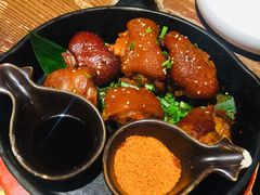 个旧烤猪蹄-云海肴·汽锅鸡·云南菜(美罗城店)