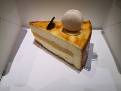 香草焦糖切片蛋糕-PAUL LAFAYET 法式甜品(深圳湾万象城店)