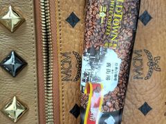 旧街场咖啡-食吃食八量贩零食(新安店)