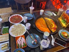 -三个四川人火锅(华联商厦店)