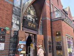 -钟书阁(松江泰晤士小镇店)