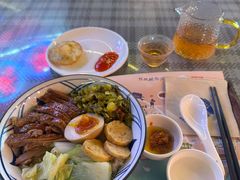 金奖卤鹅饭-陈鹏鹏潮汕菜(机场卫星厅·561登机口店)