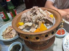 南山手抓肉-巴依兄弟西域美食(机场店)