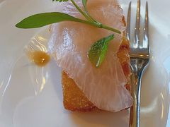 皇帝鱼刺身配粢饭糕-Jean Georges