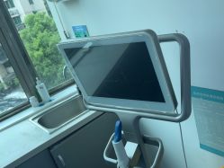 -瑞丽口腔·美学矫正中心