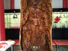 木雕佛像-报国寺