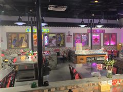 -马路牙子烧烤音乐酒馆(望京店)