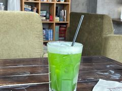 -新沙洞咖啡(泉乐坊店)