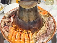 -一口猪海鲜浑锅·东北家常菜