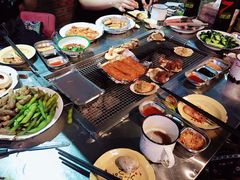 -马路牙子烧烤音乐酒馆(望京店)