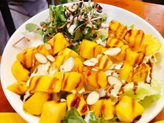 -BHC炸鸡(明洞总店)
