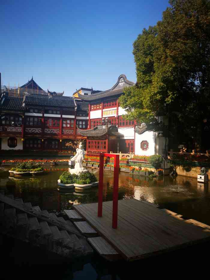 绿波廊(豫园路店)-"今天陪老妈在豫园城隍庙逛逛,之前团购了绿.