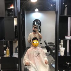 -SIX Hair Consultant