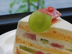 奶油晴王葡萄无花果蛋糕-black rainbow coffee