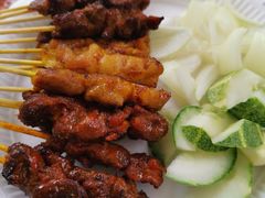 -东海岸人工湖美食村