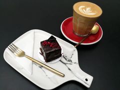 -UNI UNI(环亚凯瑟琳店)