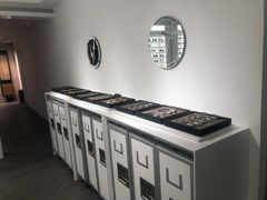 -目艮眼镜SHOWROOM(品牌集合店)
