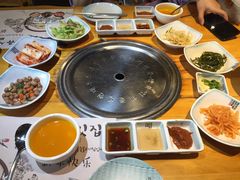 -唯成•韩国炭火烤肉 유성고기