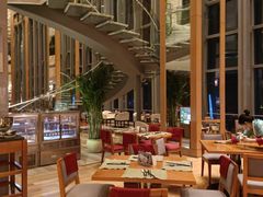 -视界美食自助餐厅·石家庄希尔顿酒店