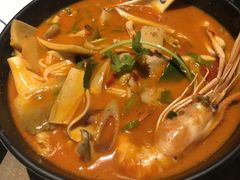 -美奈小馆·越南料理(中航城君尚购物中心店)