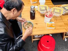 -梁阿婆廿年老牌扣肉糯米饭