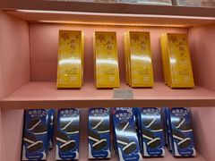 -好利来(上海长宁龙之梦店)