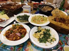 -闯关东东北农家菜(崂山石老人店)