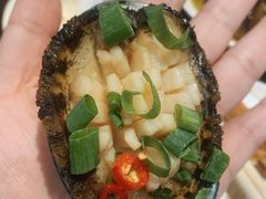 碳烤大鲍鱼-鸭绿江海鲜烧烤大排档(杏林街店)