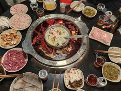 -洞亭火锅(防空洞总店)