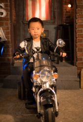 -亲亲宝贝艾尔莎亲子摄影会馆(中华路店)