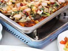 -丹水桥地锅鱼·翘嘴鲌·地方特色全鱼宴(丹江口大坝店)
