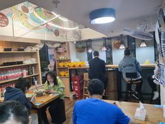大堂-家味螺蛳粉&烤鱼(安远路店)