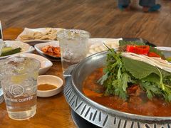 -喇喇排骨火锅·传统韩式脊骨汤(望京西园总店)
