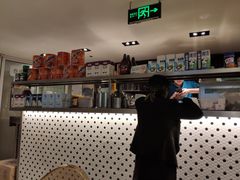 -新大咀港式茶餐厅(宝山万达店)
