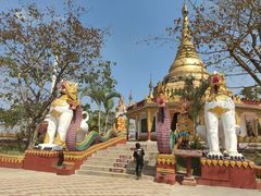 -一寨两国风景区