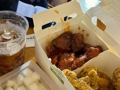 -BHC炸鸡(明洞总店)